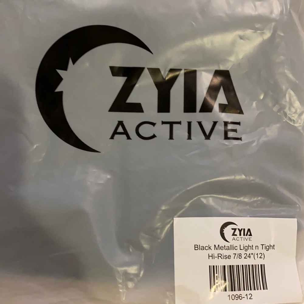Zyia Black Metallic Light n Tight Leggings Size 12